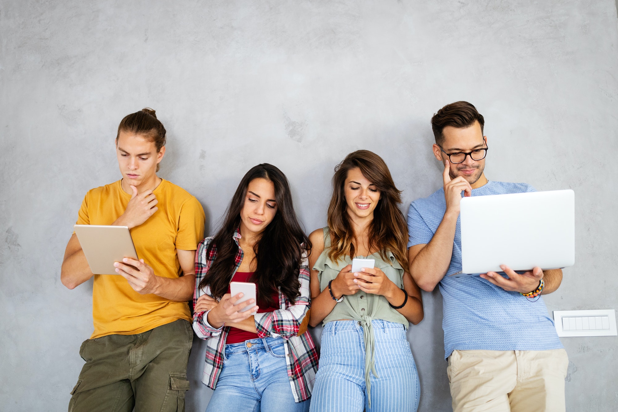 group-of-students-or-businesspeople-chatting-in-social-networks-online-addiction-with-devices.jpg